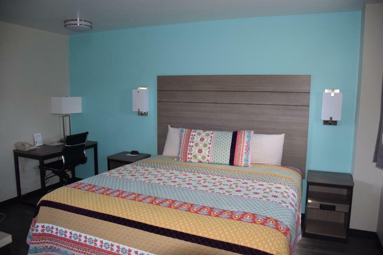 White Rose - Motel 2*